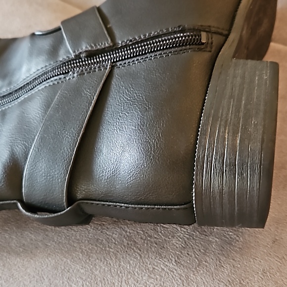 Circus by Sam Edelman Black Knee-High Heeled Boots - Picture 16 of 16